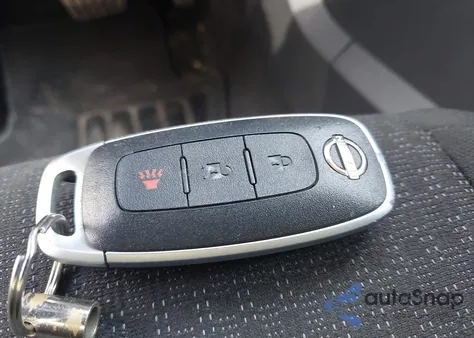 2025 Nissan Kicks S Intelligent Awd z USA, uszkodzony, nr VIN 3N8AP6BB5SL365687